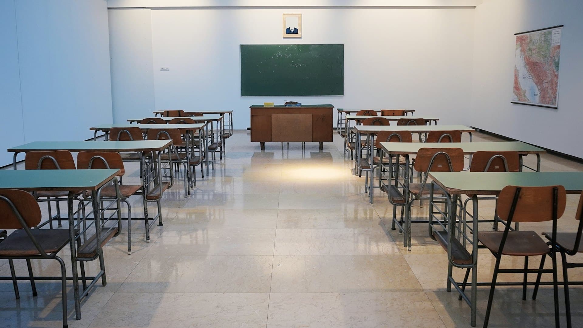 Vedra učionica s modularnim podom, toplim i sigurnim za djecu